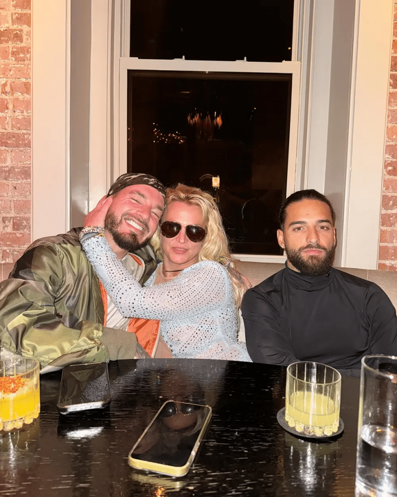 Britney Spears, J Balvin e Maluma. (Foto: Reprodução/Instagram)