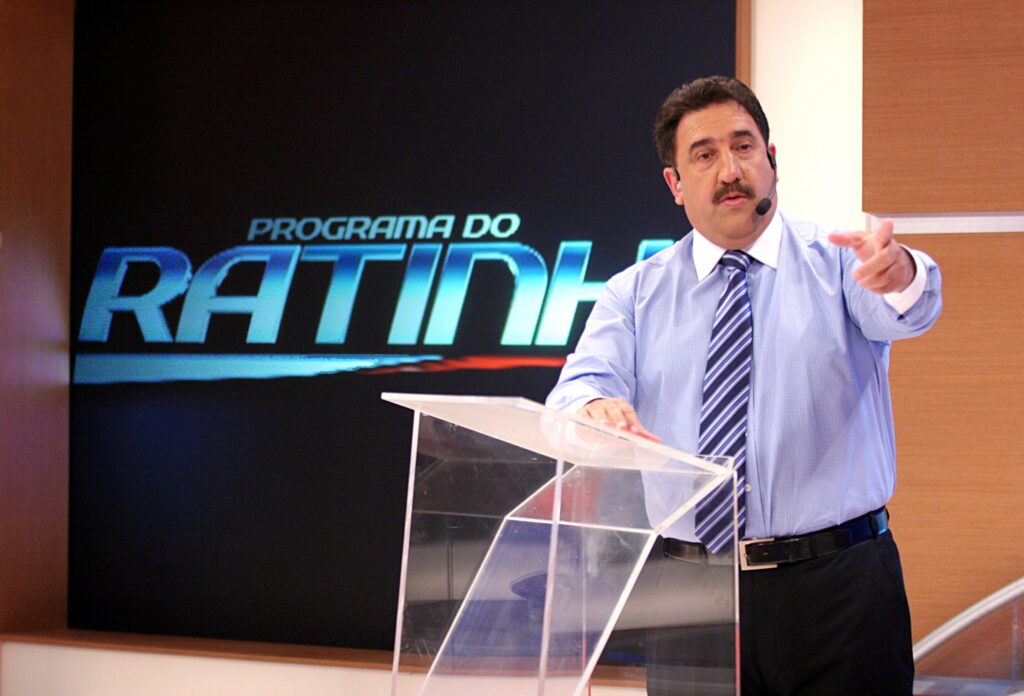 Programa do Ratinho 040509 Roberto Nemanis SBT 2