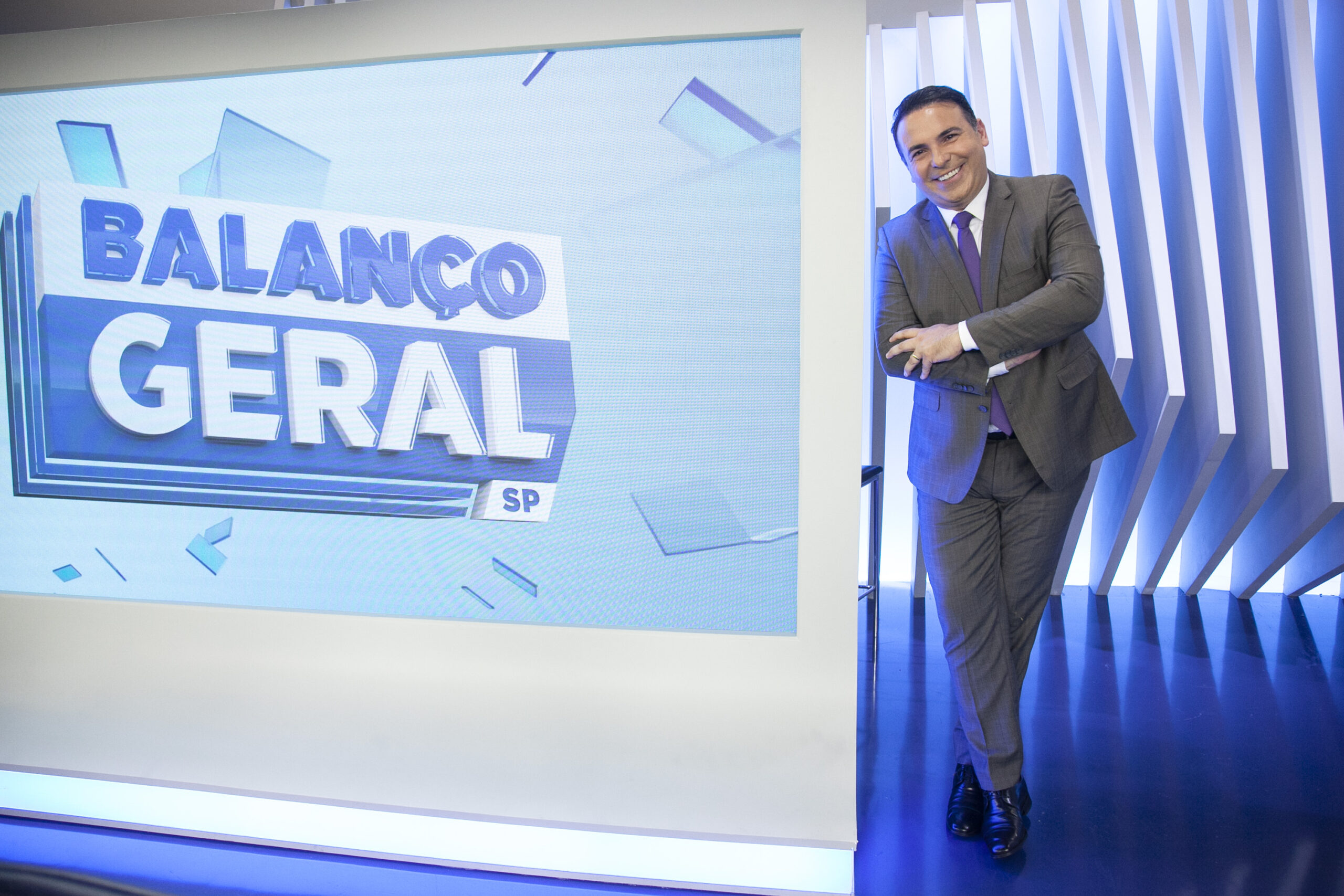 Balanco Geral SP lidera contra Globo Esporte da TV Globo e faz Record alcancar em altos indices veja scaled