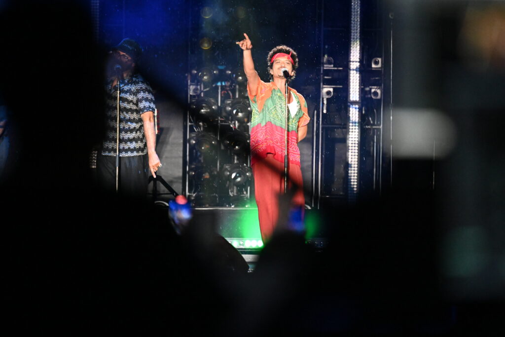Bruno Mars anuncia mais 7 shows no Brasil e adiciona 2 novas capitais na turne saiba tudo 1